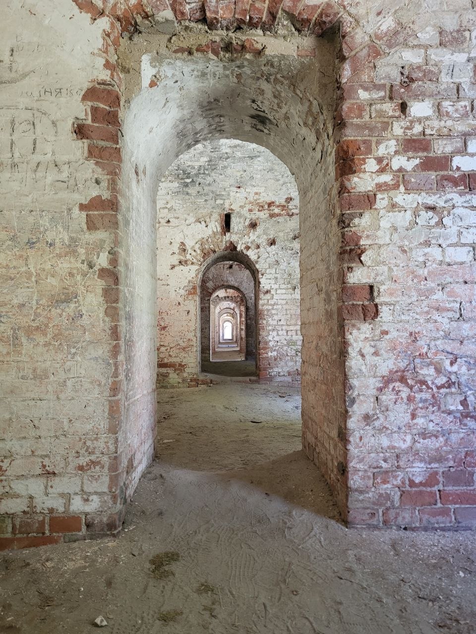 казармы